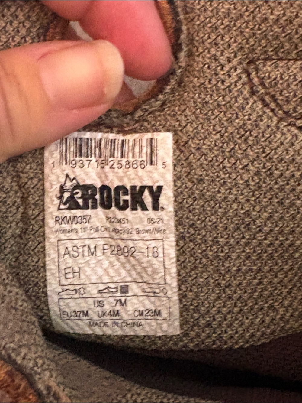 Men Sweater Subcategory Identification - Picture 3 of 4